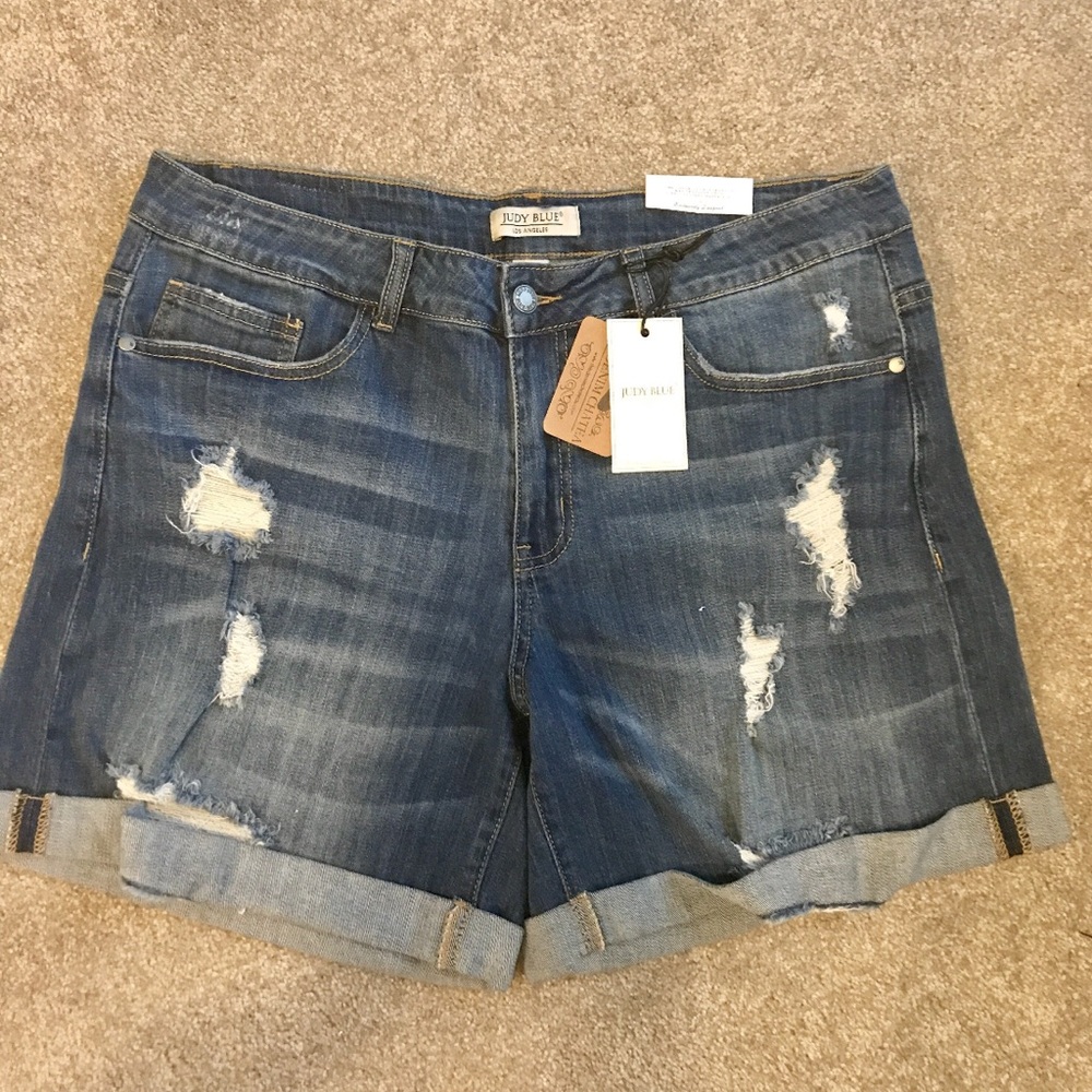 Judy Blue Boyfriend Shorts